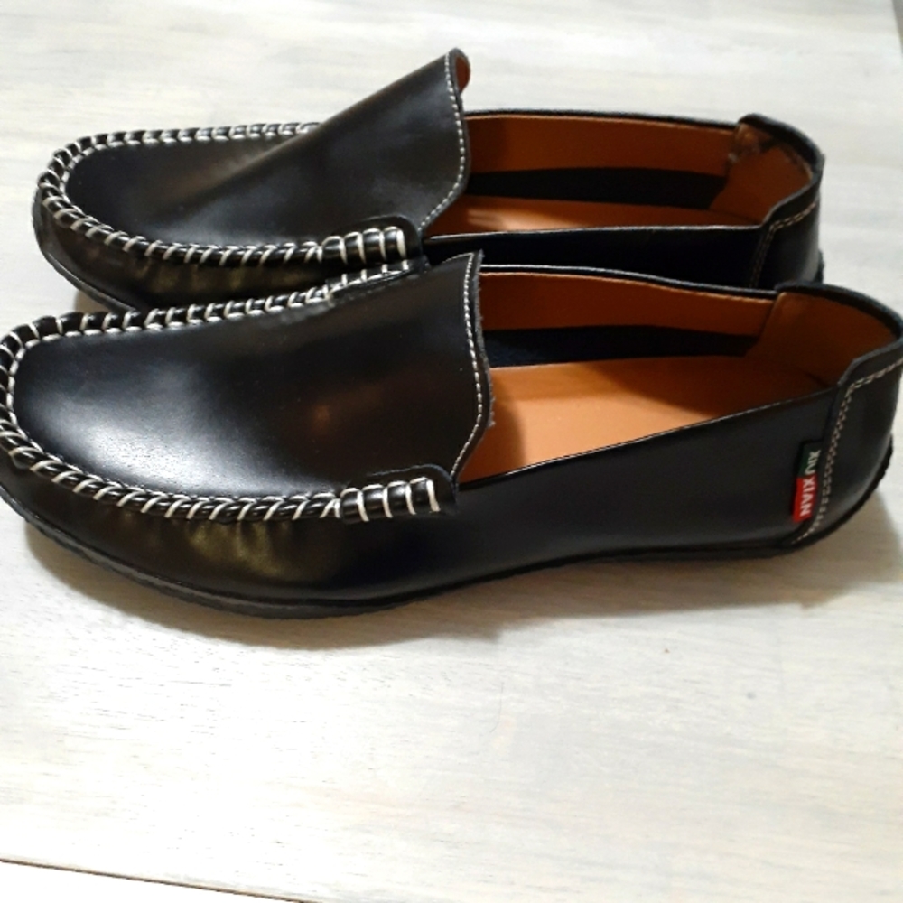 Men Fashion Black Loafers shoes-size 9